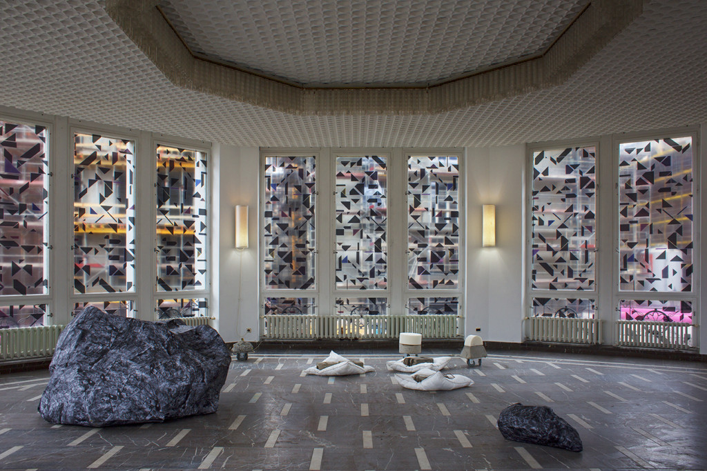 'ALPINA HUUS.' (2015). Installation view. Schinkel Pavilion, Berlin.
