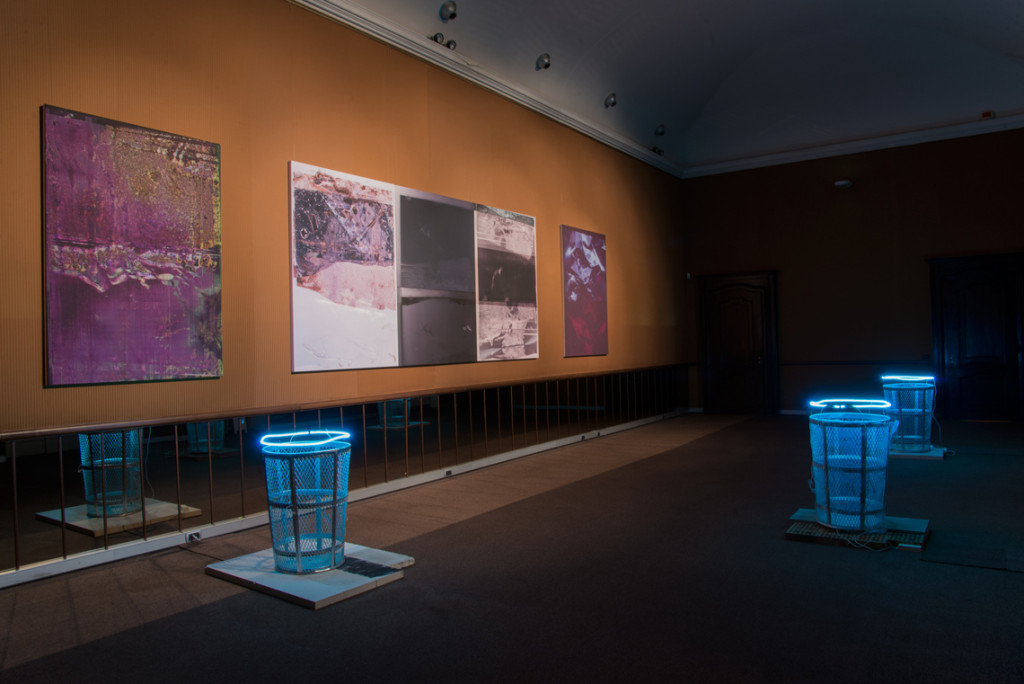 Works by Paul Kneale @ Artissima (2015). Exhibition view. Courtesy ARTUNER.