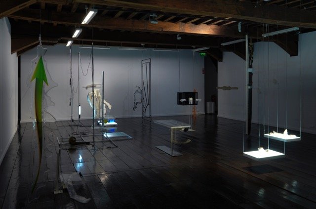 Inflected Objects #2, Circulation - Mise en Séance (2016), installation View. Photo by Gert van Rooij. Courtesy De Hallen Haarlem + the artists.